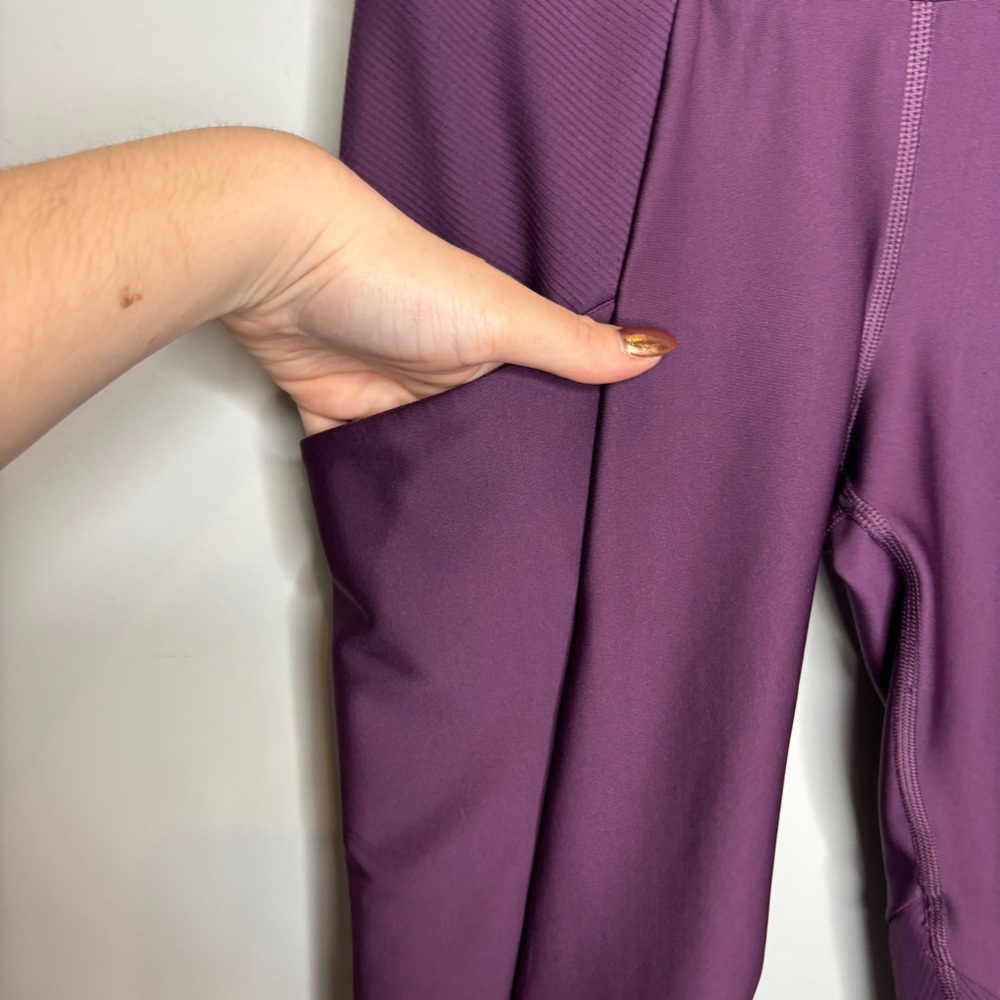 ALO Yoga Purple Leggings - Picture 11 of 13